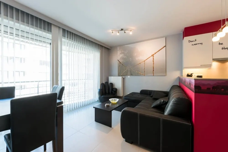 2 Bedrooms Apartment with balcony