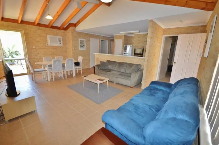 3 Bedrooms Cottage