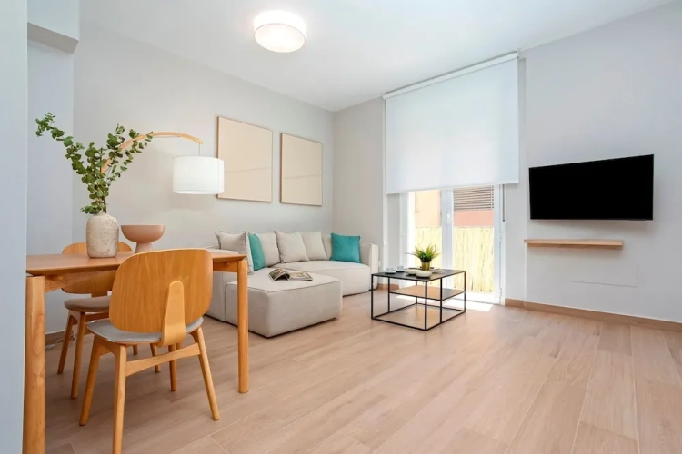 Nice apt With Terrace in Malaga Trinidad Grund B