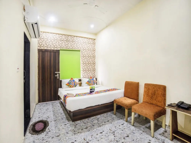 FabHotel Aakarshan Paradise