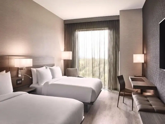 Standard Quadruple room with park view