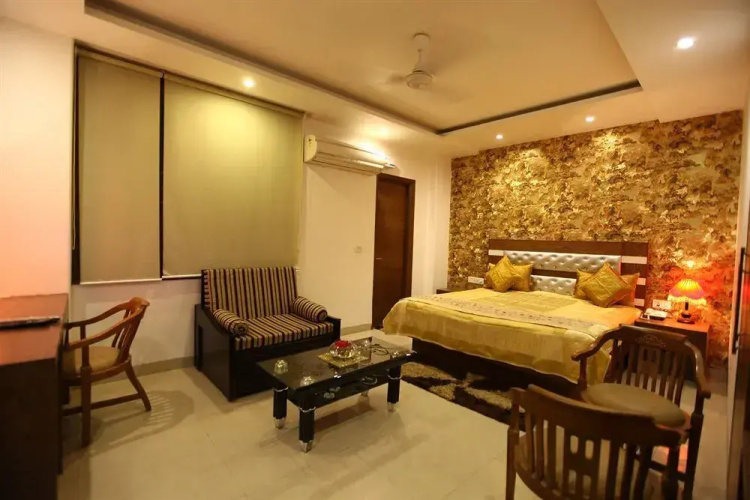 Hotel Excel Inn