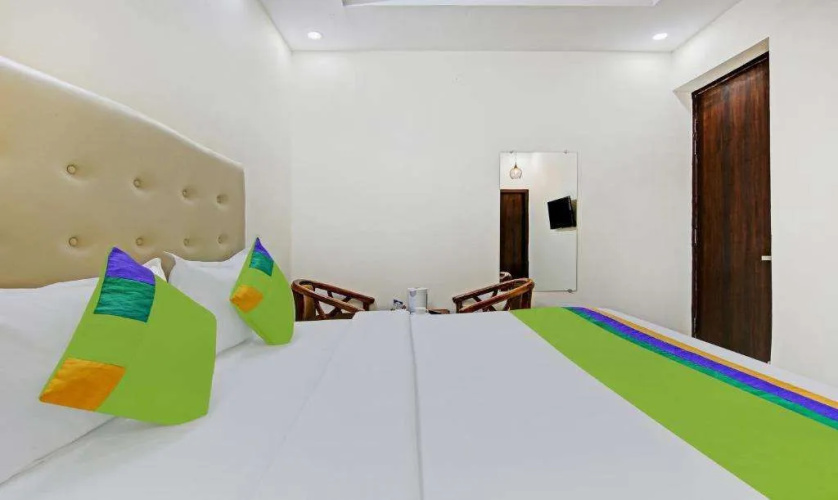Treebo Royal Empire Adarsh Nagar, Chandigarh