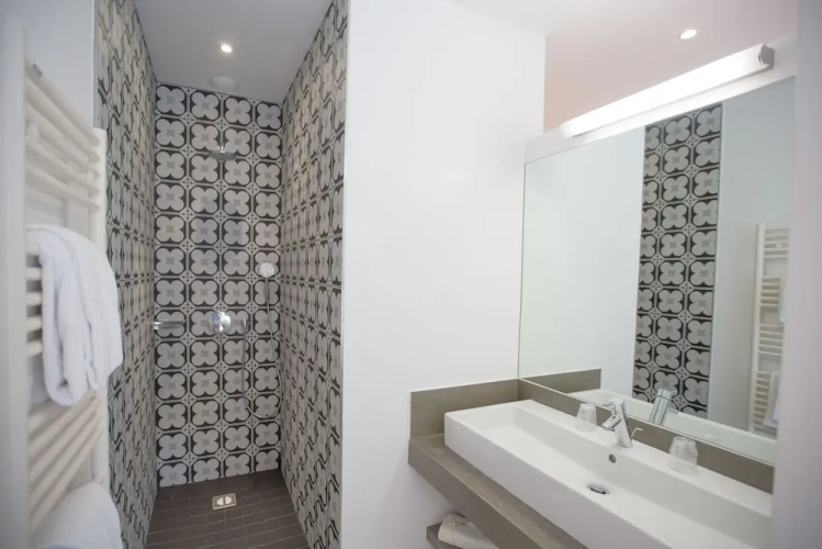 Superior Double room with balcony and with garden view