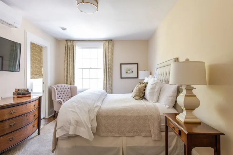 Greystone Inn
