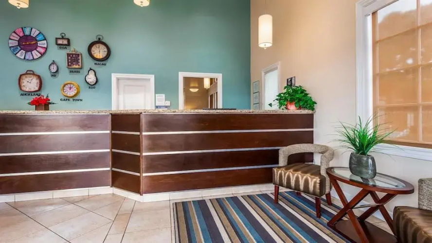 Best Western Corona