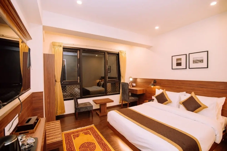 Double Suite
