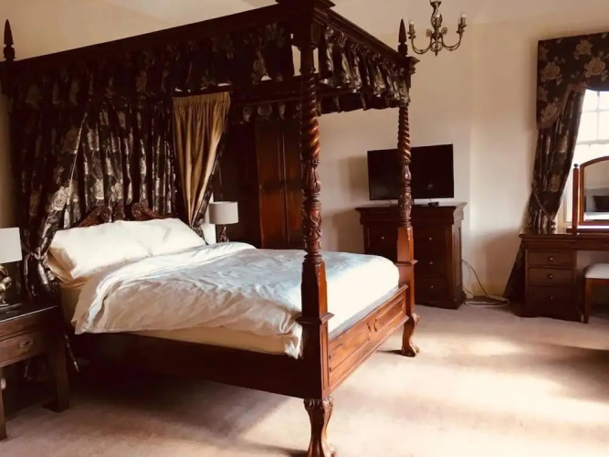 Brass Castle Country House Accommodation