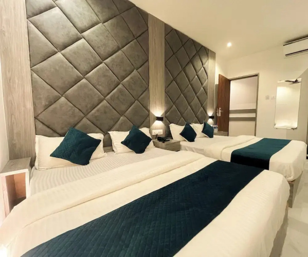 Hotel Grand Executive