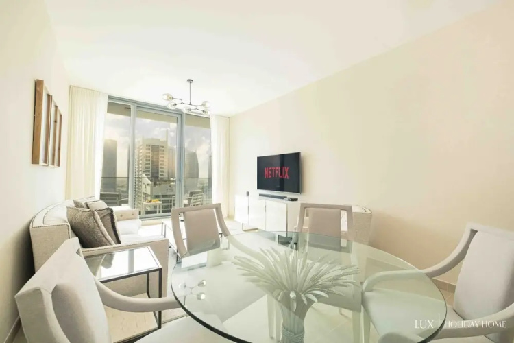 LUX Contemporary Suite View 7