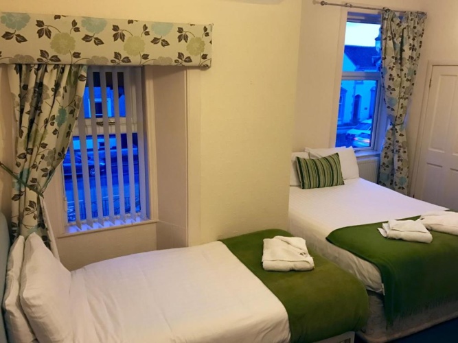 Standard Twin room