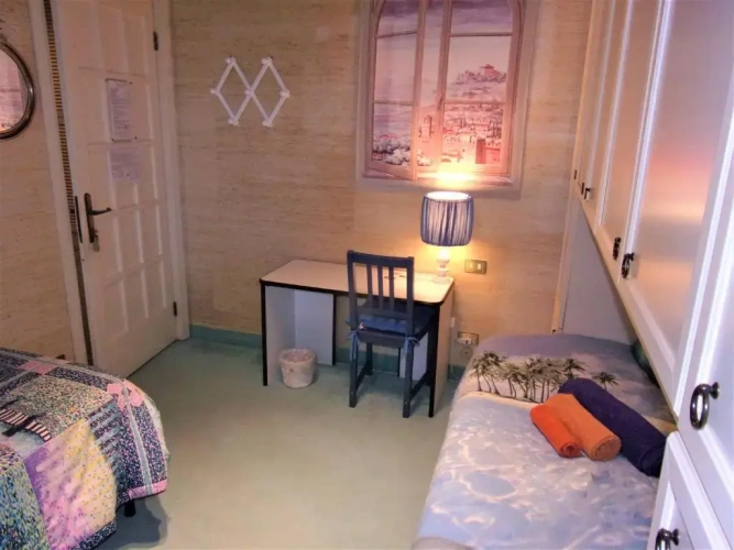 Standard Twin room with garden view