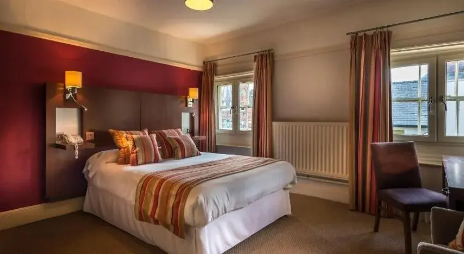 The Royal Oak Hotel