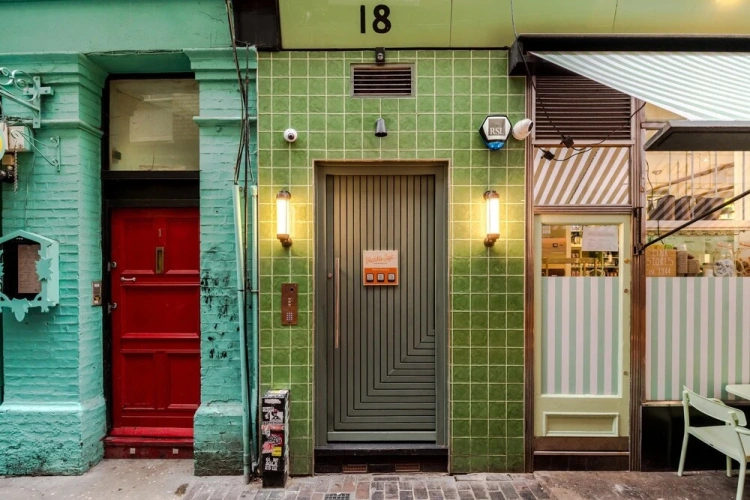 The Italian Collection - Soho - by Frankie