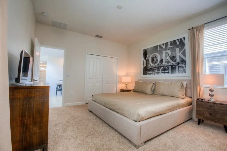 1612 Moon Valley Drive
