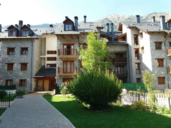 1 Bedroom Apartment
