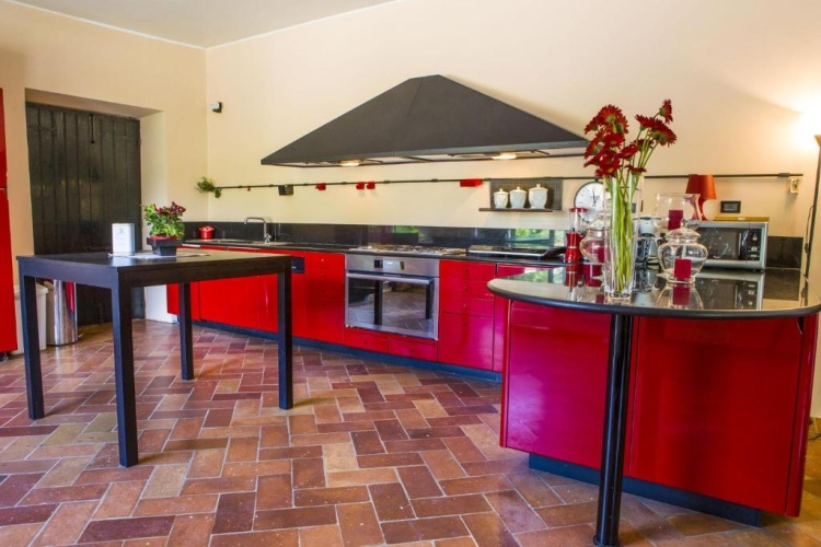 4 Bedrooms Villa