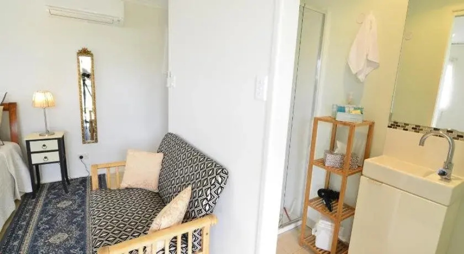 Rosevillehouse Bed & Breakfast