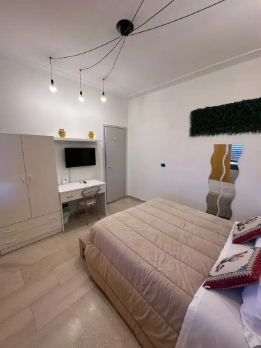 Deluxe Double room with balcony and with partial sea view