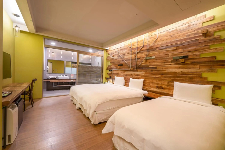 No. 9 Hotel