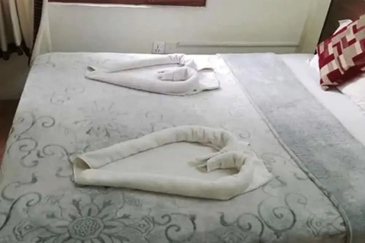 Hotel Sisters Home