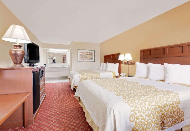 Standard Quadruple room