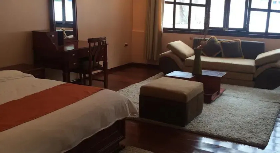Natural Gamboa Hospedaje  Spa