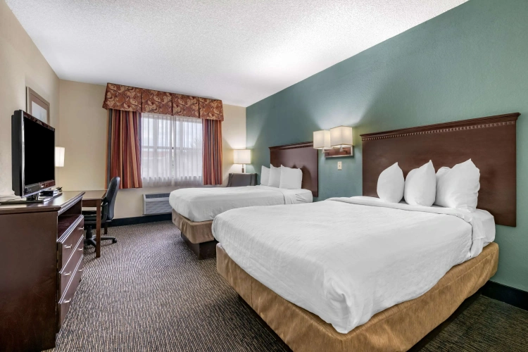 Standard Quadruple room