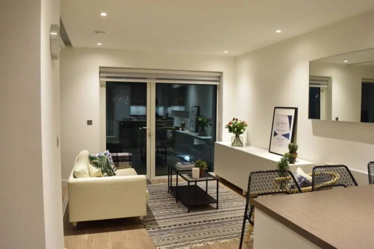 Luxury Studio Flat In Hammersmith