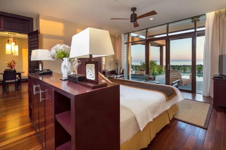 Golden Sand Resort & Spa