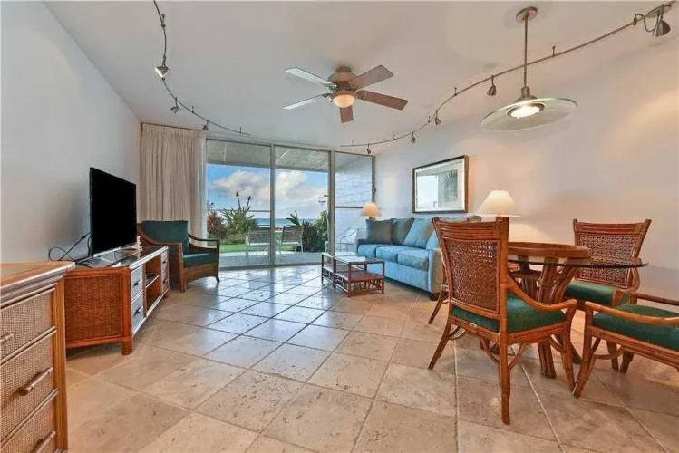Makani Sands Condominiums