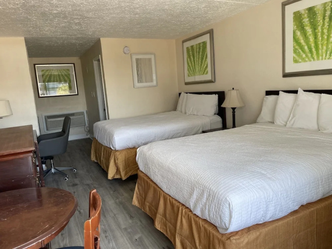 Ocean 5 Hotel