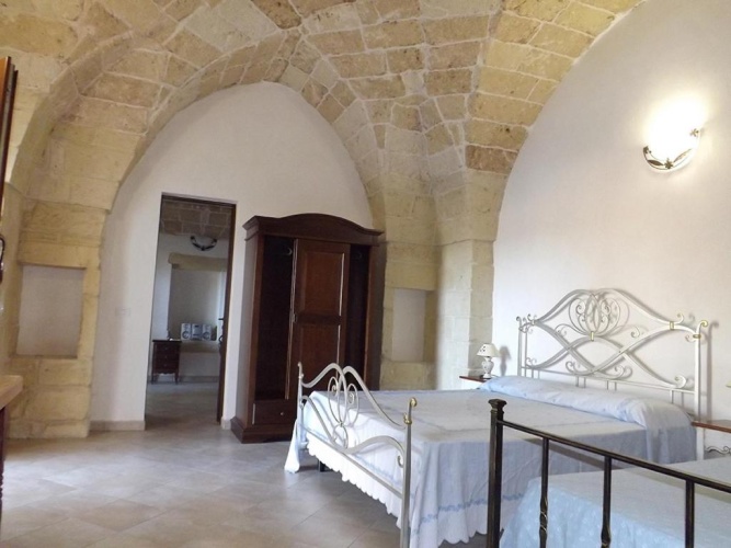 Standard Triple room