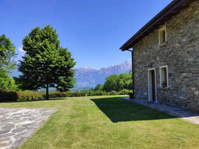 Casa il Tiglio affacciata sul lago di Como