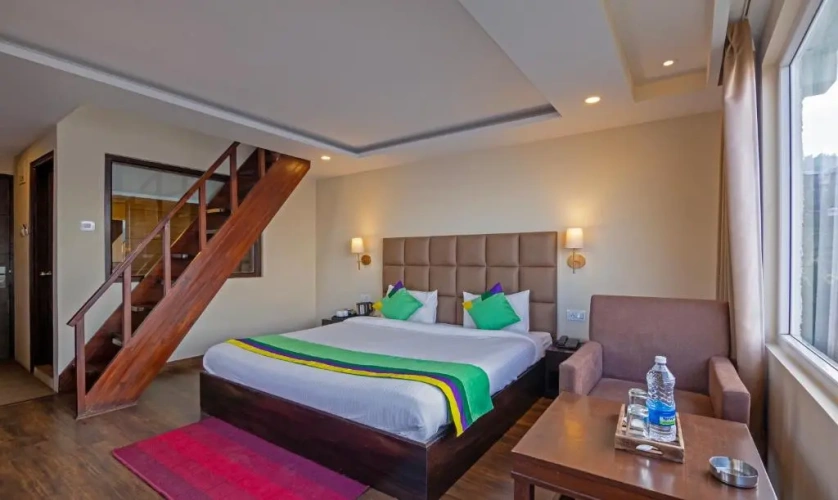 Premium Double room with balcony