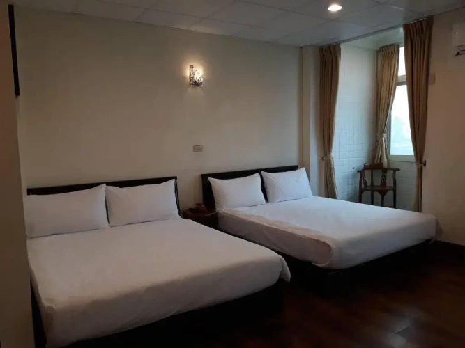 Deluxe Quadruple room