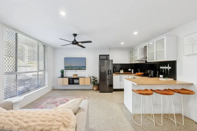 Spacious 1-bed Apartment in Coolangatta