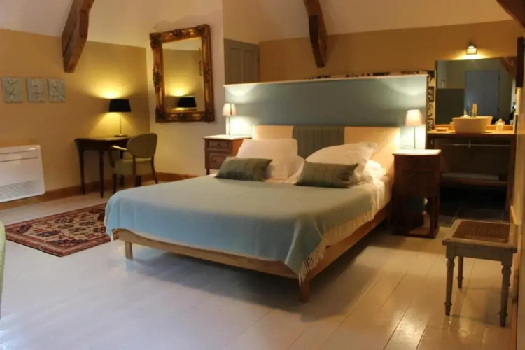 Deluxe Double Suite
