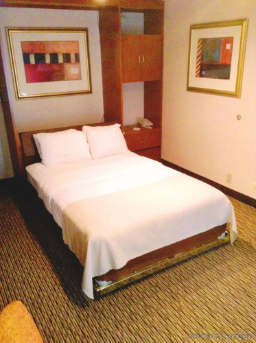 Cortina Inn