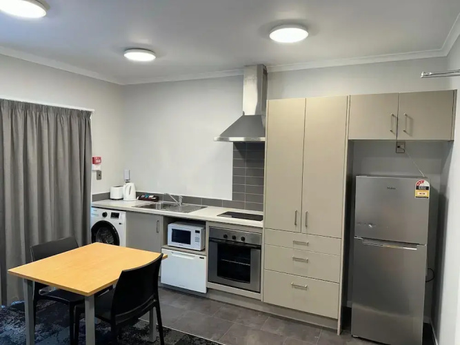 Lorne Apartments