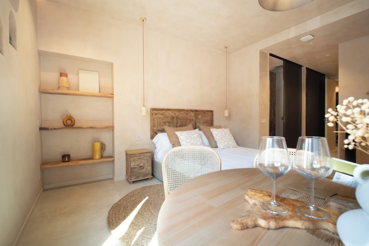 Deluxe Double room with city view