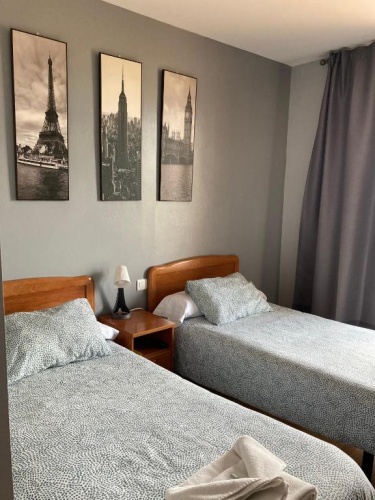 Standard Twin room with balcony
