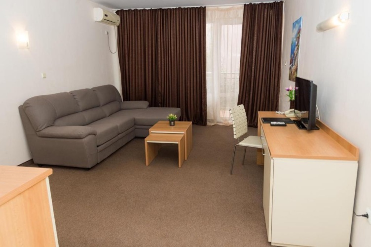 1 Bedroom Apartment with balcony