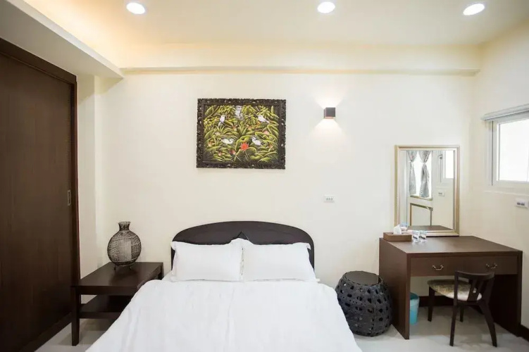 Village150 B&B