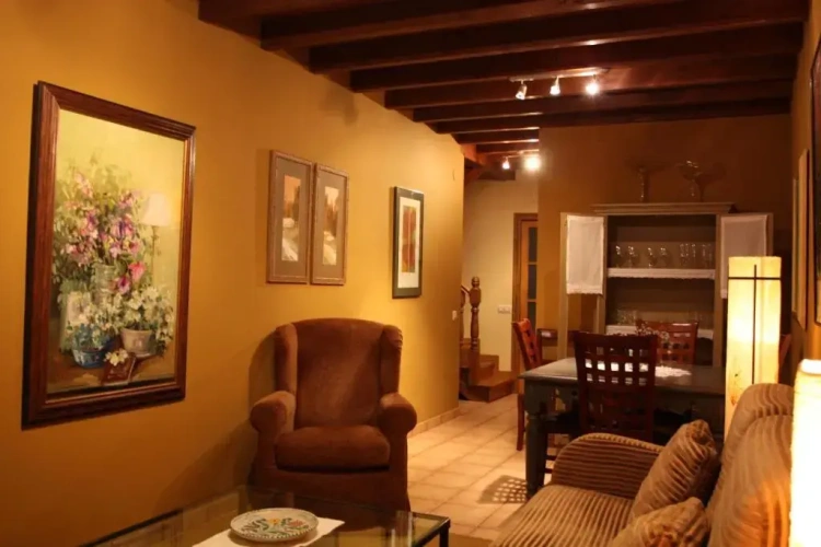 3 Bedrooms Apartment