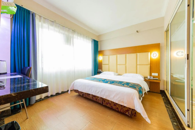 Foshan Convergence Fashion Hotel