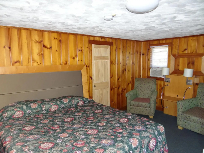 Jonathan Edwards Motel