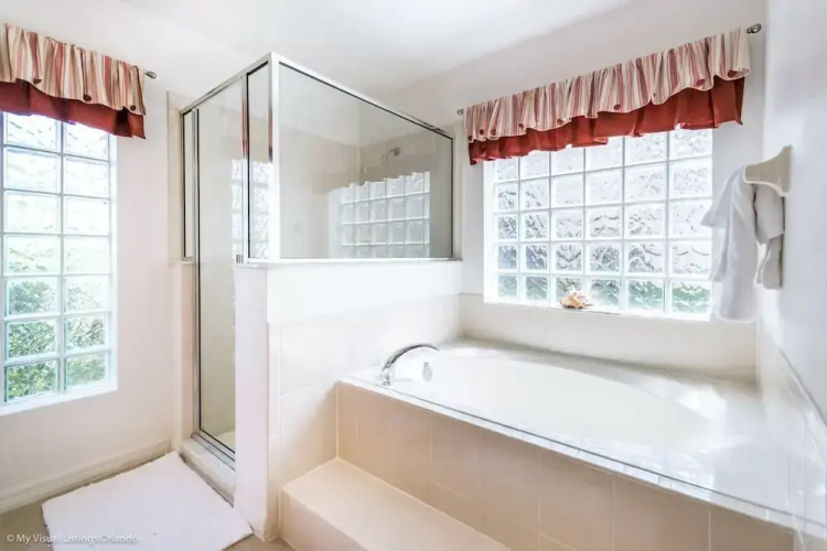 908cov Spacious 5 Bedroom 3 Bathroom