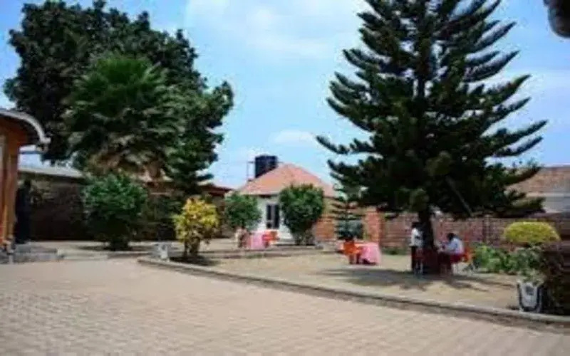 Avisha Town Hotel
