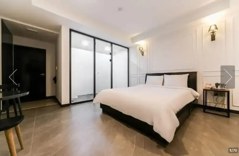 Elysee Hotel